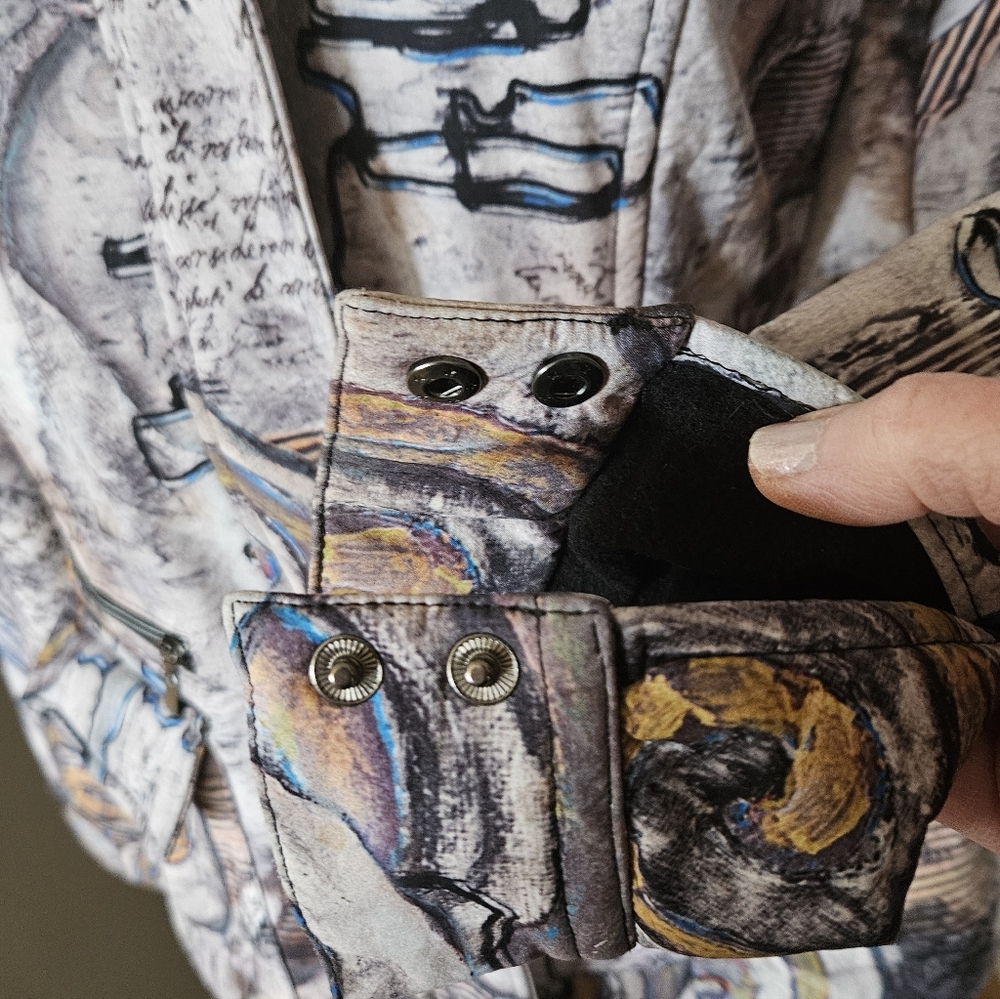 Dolcezza Artistic Patterned Jacket. - Picture 7 of 10